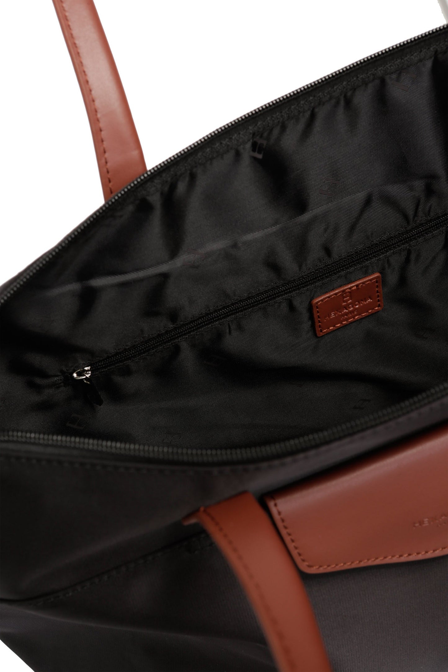 #couleur_noir/marron-foncé