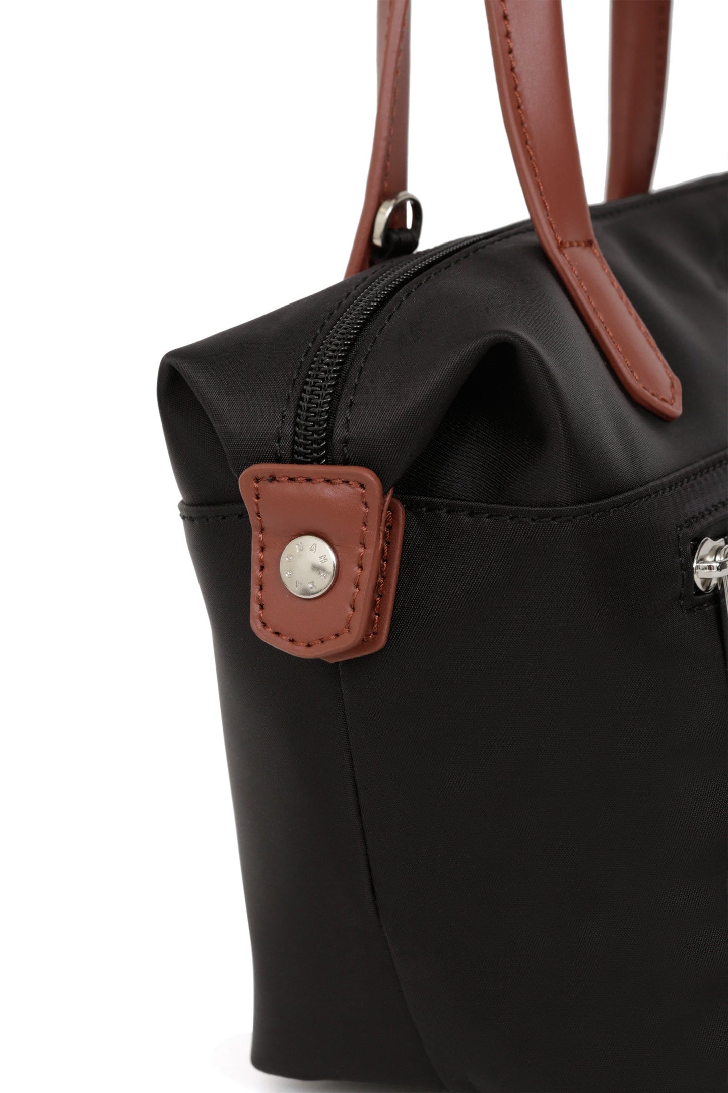 #couleur_noir/marron-foncé