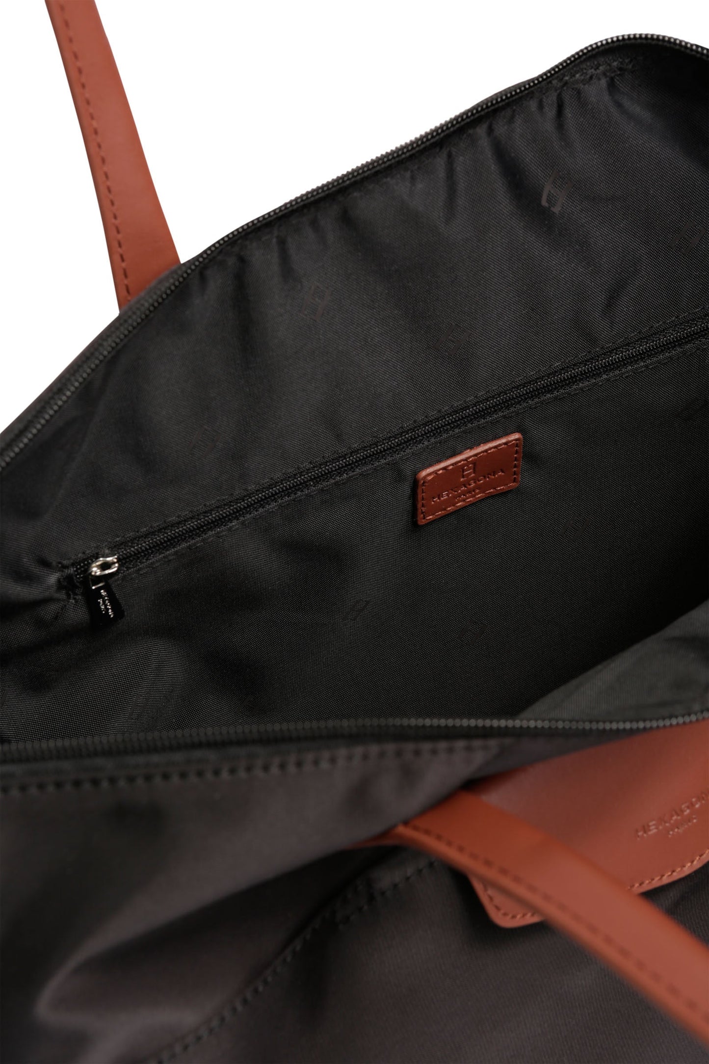 #couleur_noir/marron-foncé