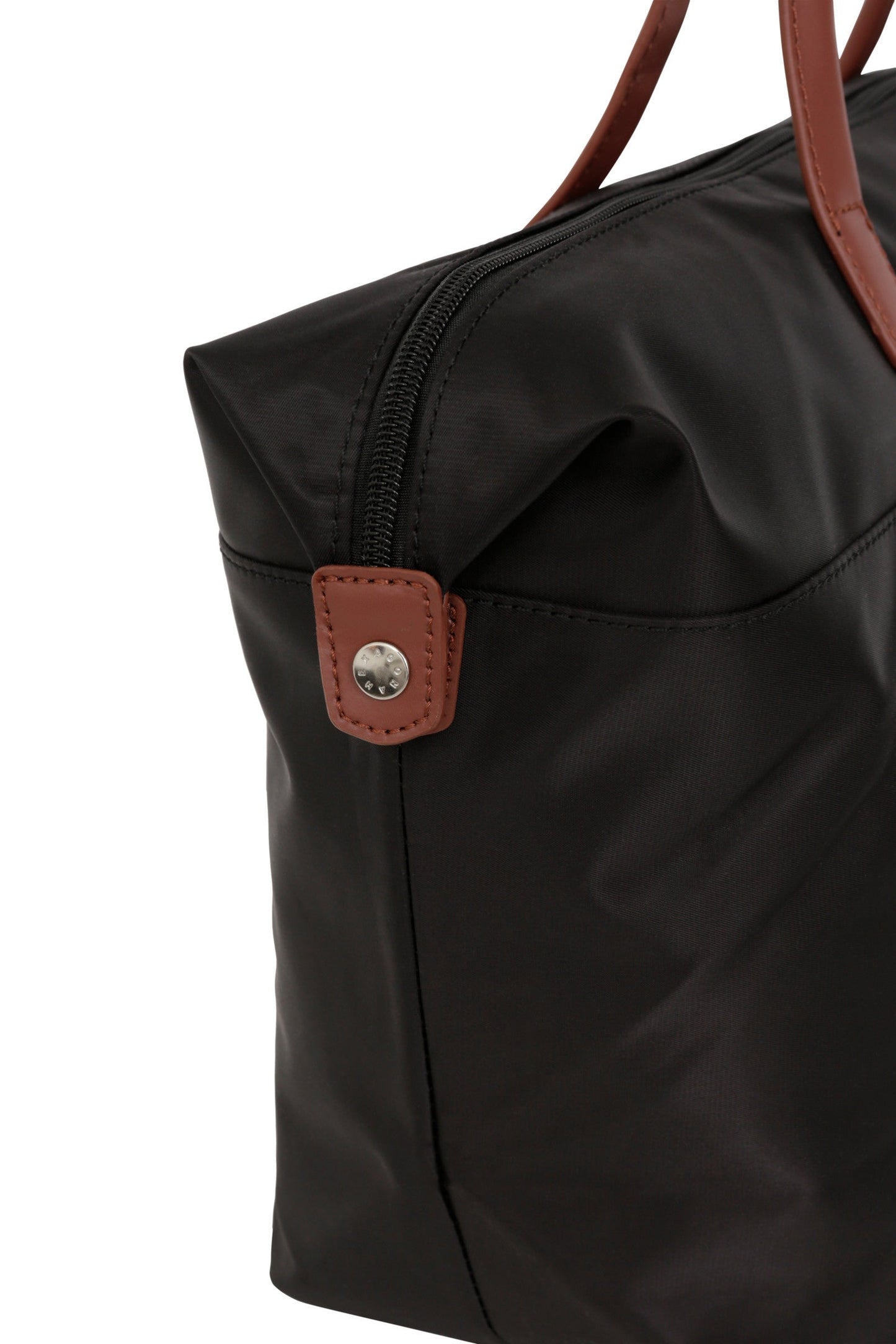 #couleur_noir/marron-foncé