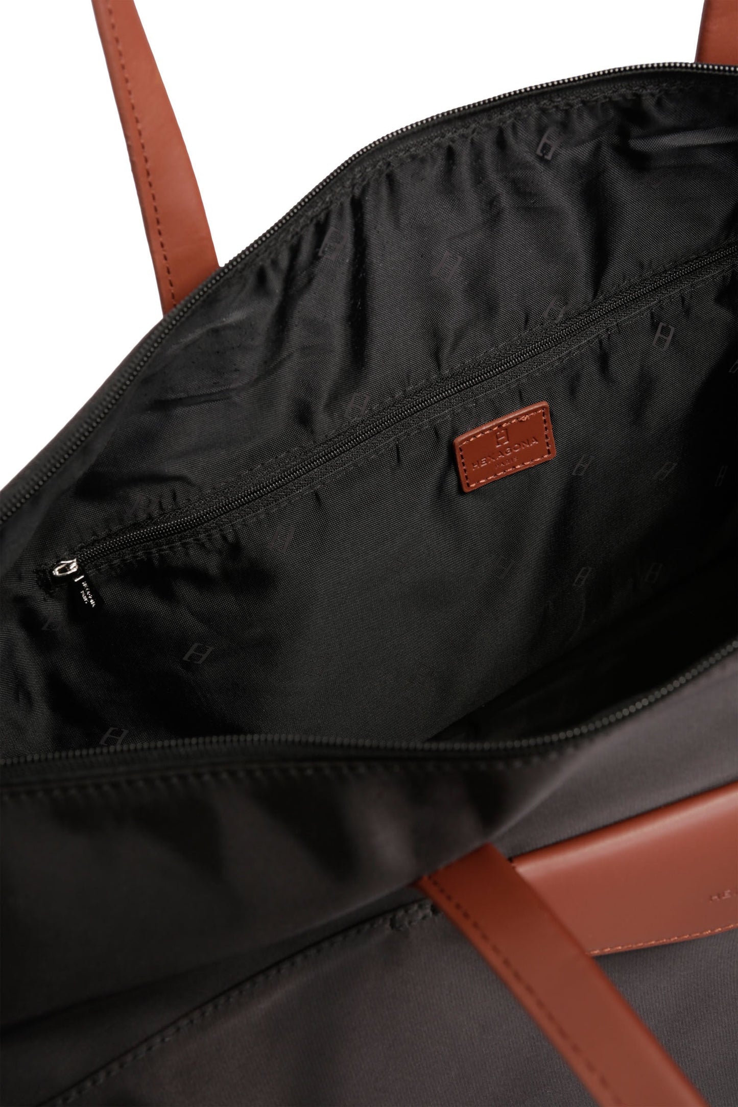 #couleur_noir/marron-foncé