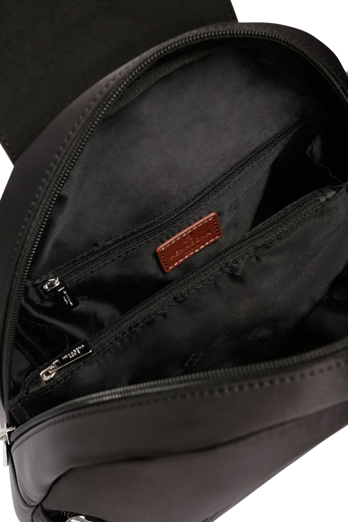 #couleur_noir/marron-foncé