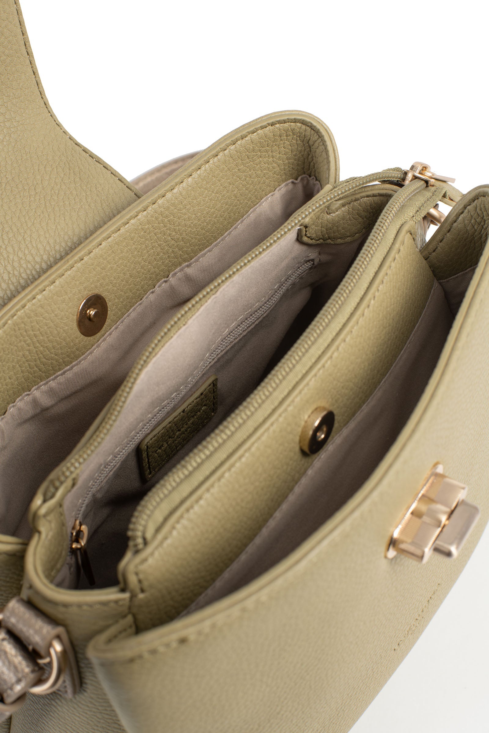 #couleur_kaki/bronze