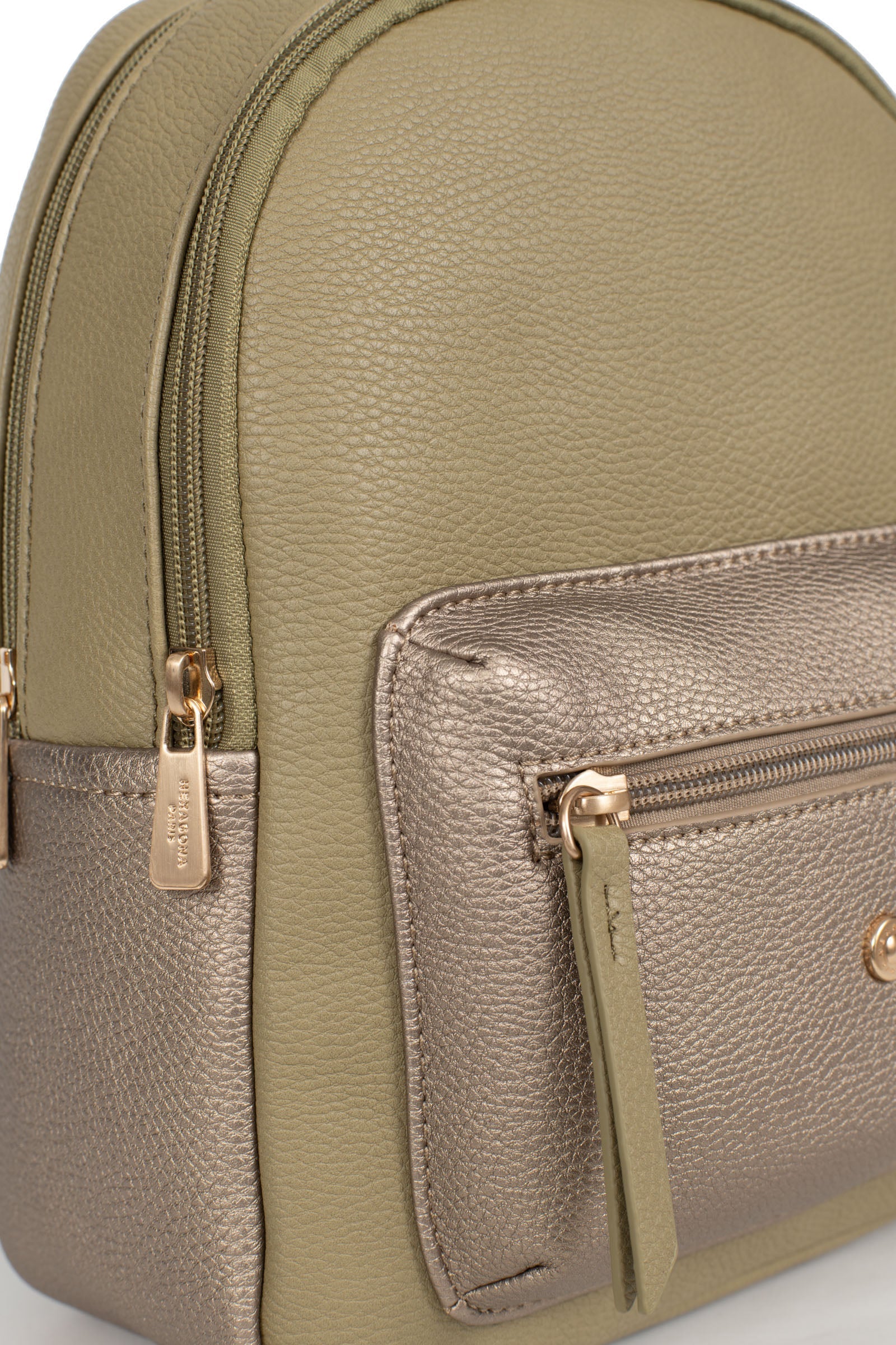 #couleur_kaki/bronze