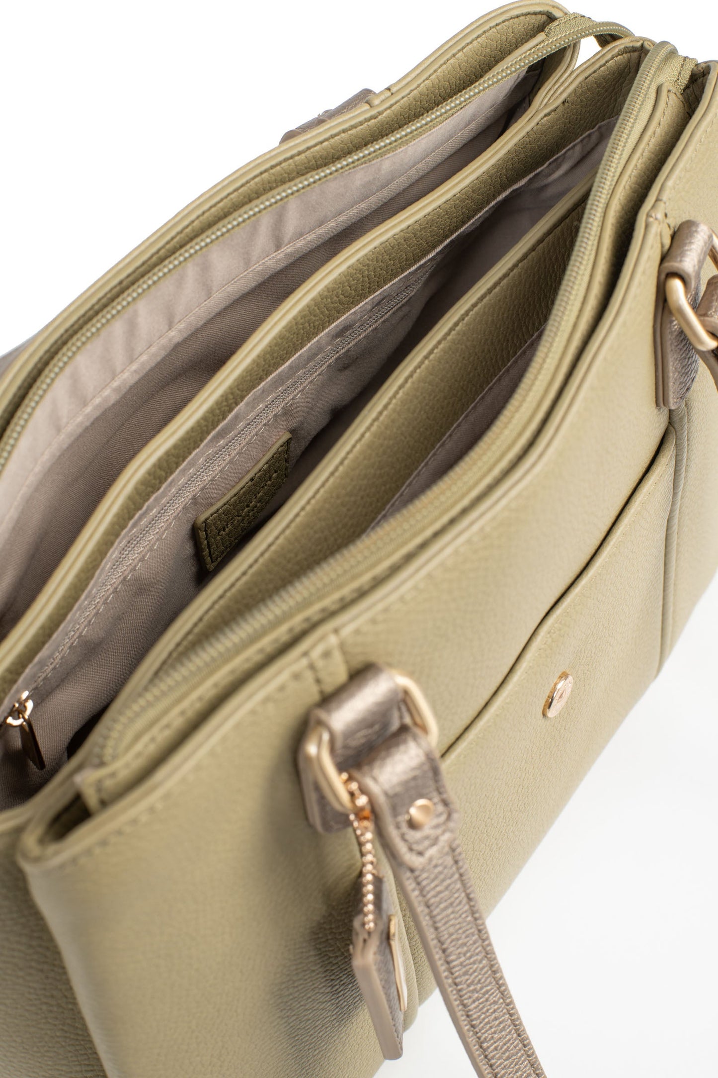 #couleur_kaki/bronze