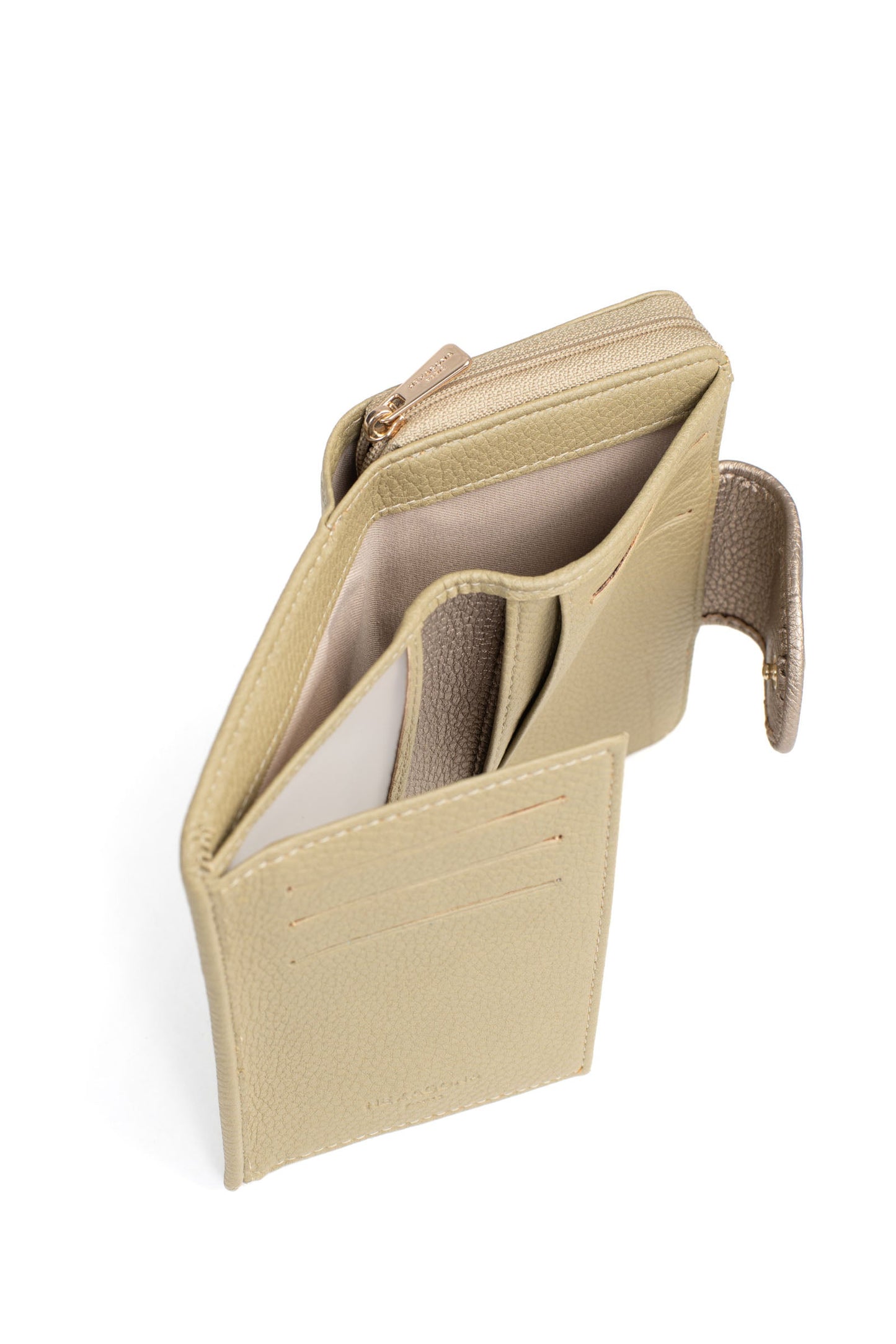 #couleur_kaki/bronze