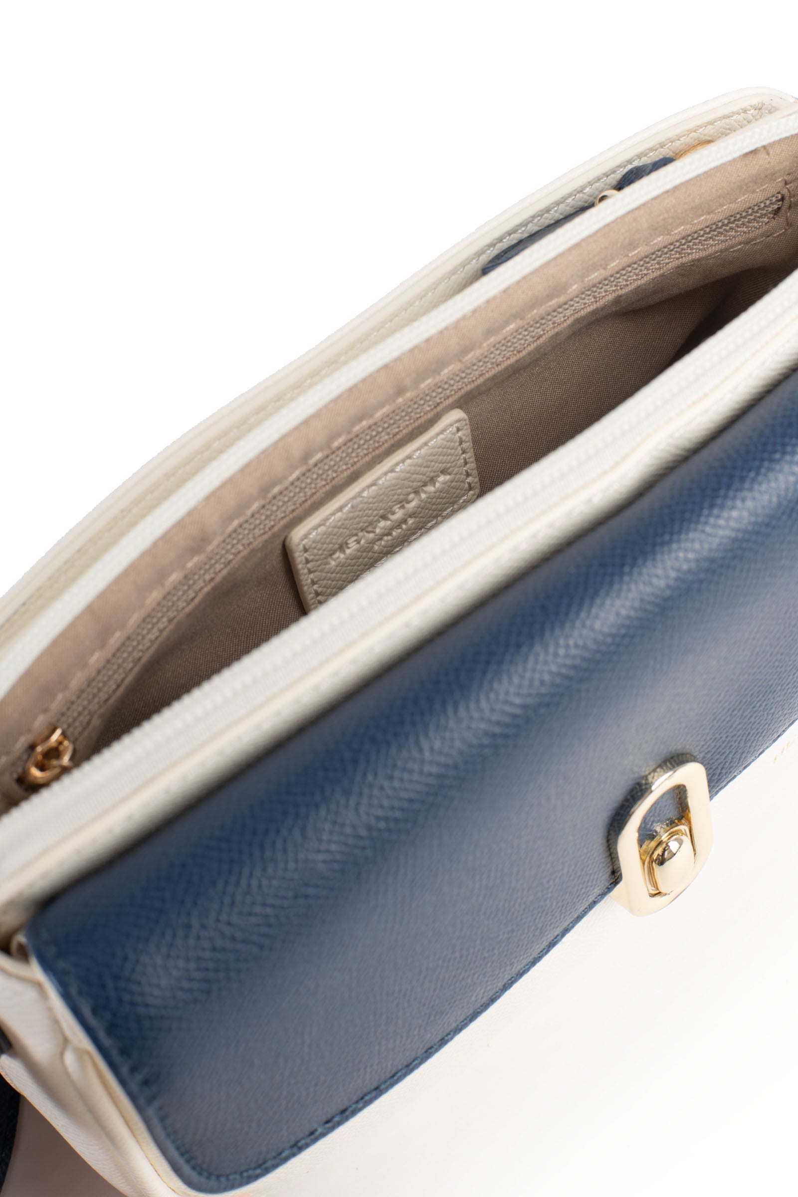 #couleur_blanc/marine