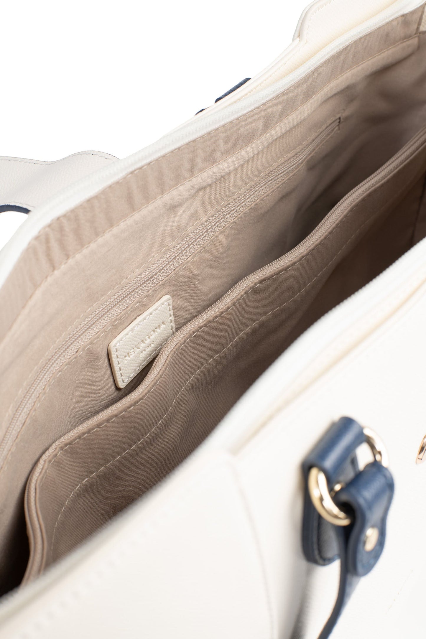 #couleur_blanc/marine